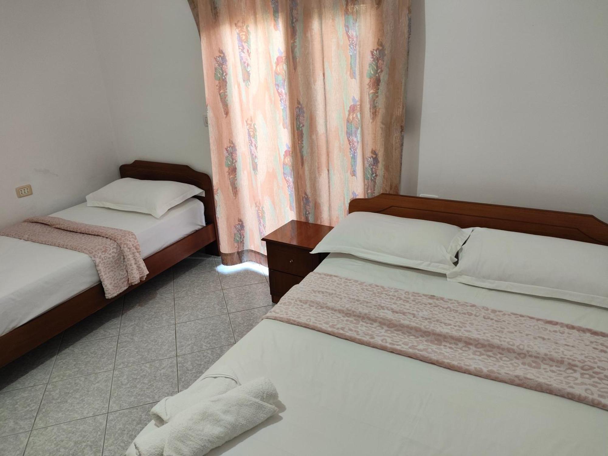 Hola Rooms Ksamil Exterior foto